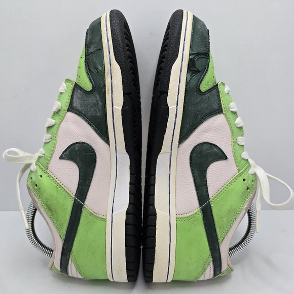 Nike | Y2K distressed Dunks lime hunter green sporty sneakers | MENS 8.5 - Picture 10 of 12